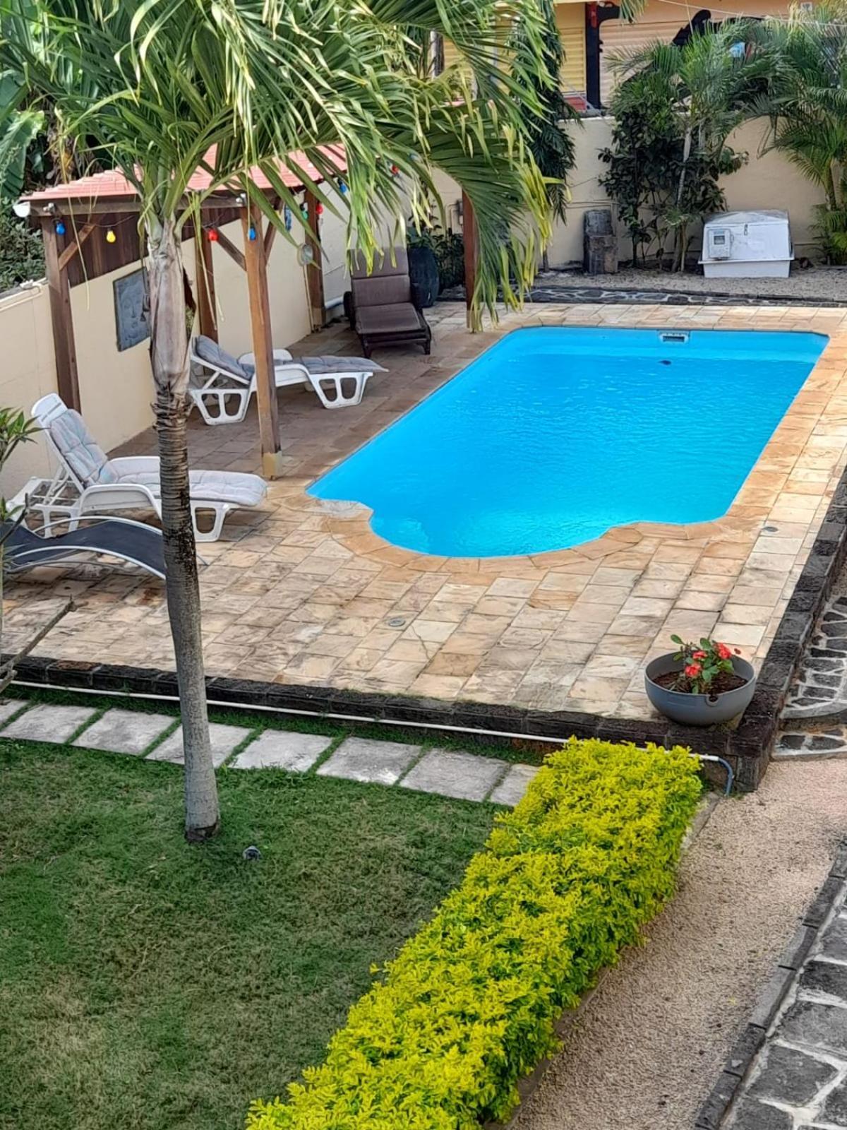 Villa Santa Avec Piscine Et Jardin Pointe aux Piments Exterior photo